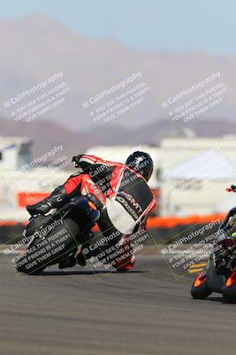 media/Oct-08-2022-SoCal Trackdays (Sat) [[1fc3beec89]]/Turn 16 (125pm)/